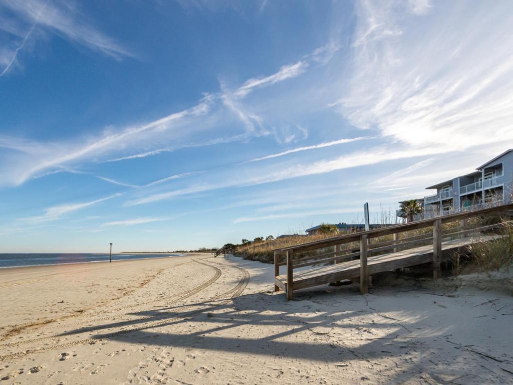 Апартаменти Beach Racquet B219 Tybee Island Екстер'єр фото